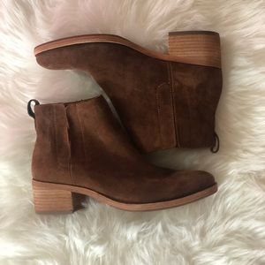 NWT Kork-Ease booties size 9.5